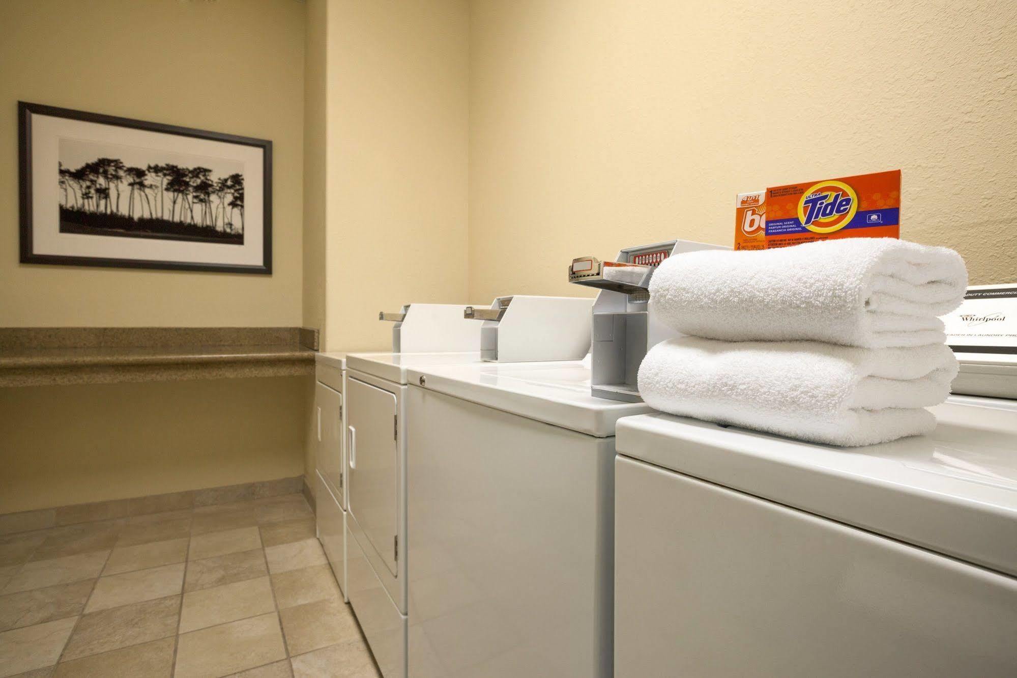 Country & By Radisson, - Outlet Mall Asheville